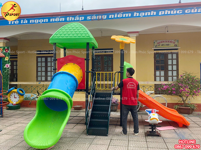 Mái hình vuông cho nhà khối cầu trượt liên hoàn ngoài trời LKDC-011