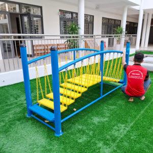 Cầu thăng bằng dao động dây xích ngoài trời cho bé PDC-056