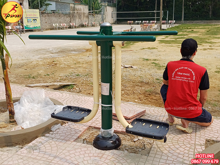 Công trình lắp thiết bị tập thể dục ngoài trời cho nhà văn hoá xã tại tỉnh Thanh Hoá