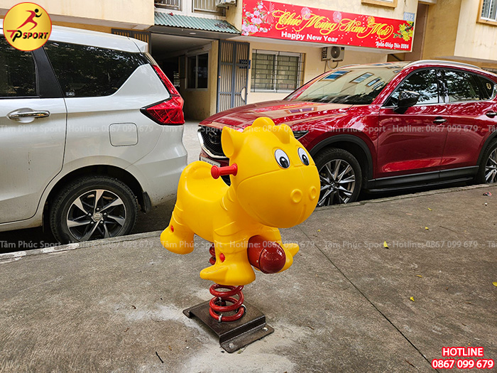 Lắp đặt đồ chơi ngoài trời và thiết bị thể dục cho sân khu tập thể tại Hà Nội