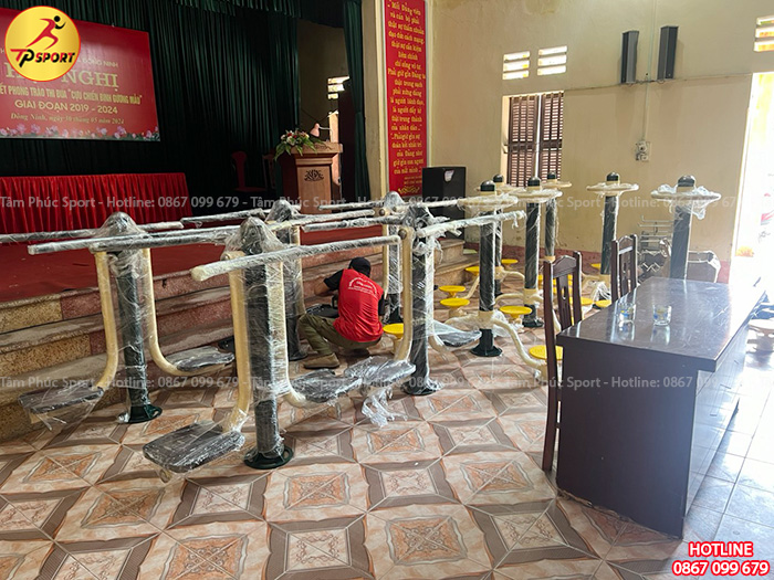 Bàn giao thiết bị thể dục ngoài trời cho nhà văn hoá thôn tại tỉnh Ninh Bình