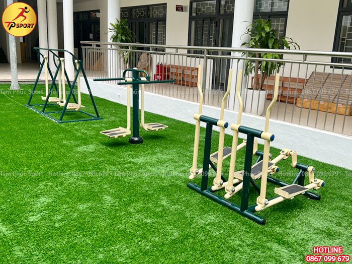 Lắp đặt đồ chơi ngoài trời và thiết bị thể dục cho trường mầm non tại Hà Nội