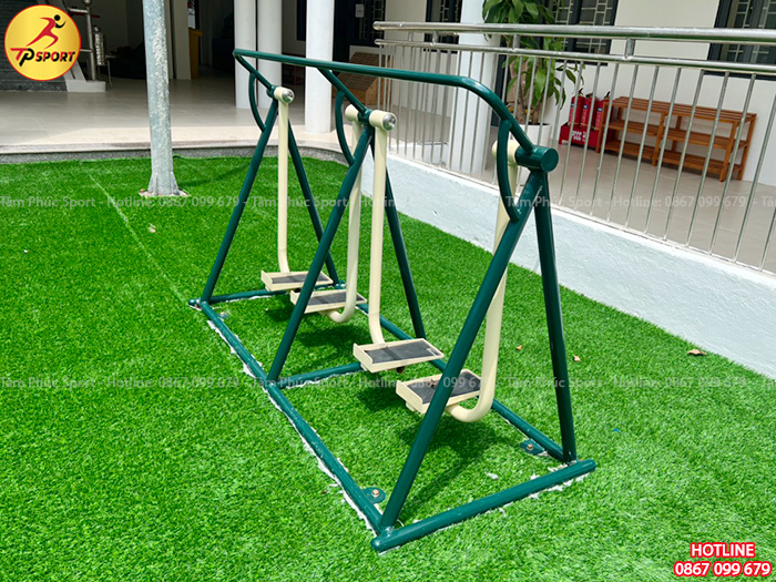 Lắp đặt đồ chơi ngoài trời và thiết bị thể dục cho trường mầm non tại Hà Nội