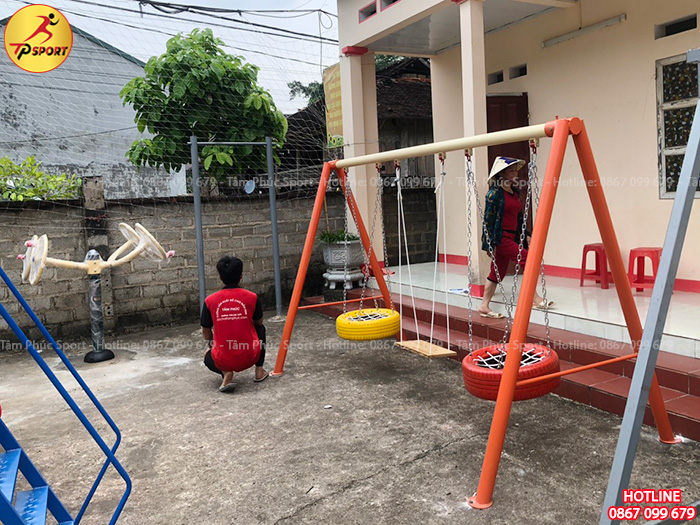 Lắp đặt đồ chơi trẻ em và máy tập thể dục ngoài trời cho nhà văn hóa tại Lào Cai