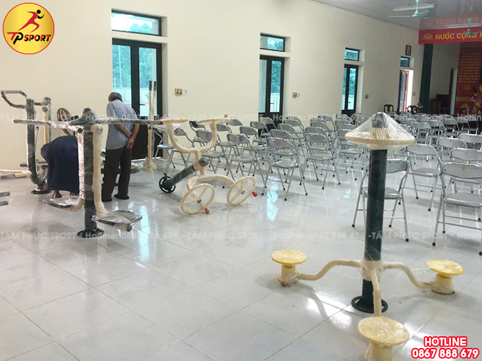 Giao thiết bị tập thể dục ngoài trời cho nhà văn hoá tại Hưng Yên