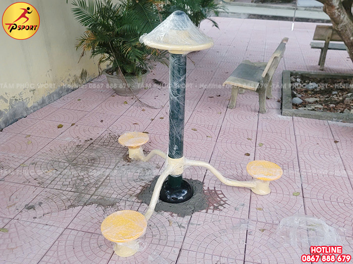 Lắp đặt máy tập thể dục ngoài trời cho sân nhà văn hoá xã tại Hòa Bình