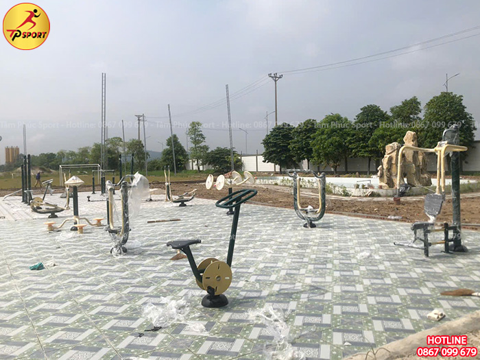 Thi công lắp đặt thiết bị thể dục cho công viên tại tỉnh Quảng Ninh