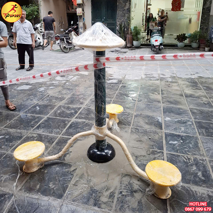 Thi công lắp đặt thiết bị thể dục ngoài trời cho sân khu tập thể tại Hà Nội