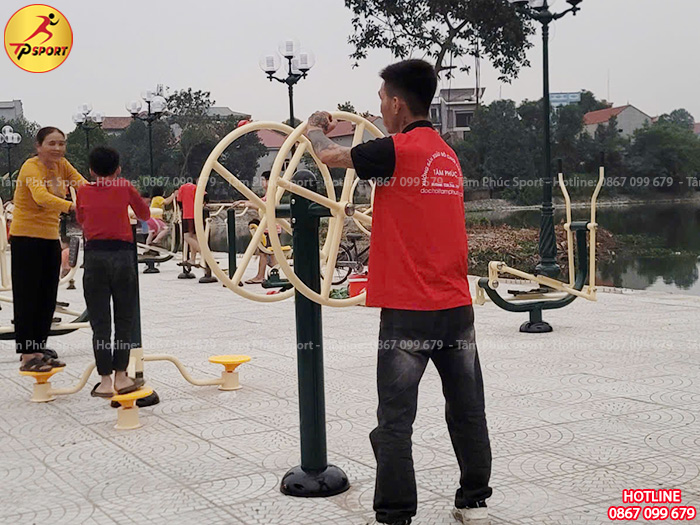 Công trình lắp đặt máy tập thể dục công viên cho sân tập thể tại Phú Thọ
