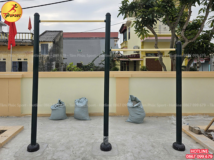 Lắp đặt máy tập thể dục và đồ chơi ngoài trời cho sân nhà văn hoá xã tại Hưng Yên