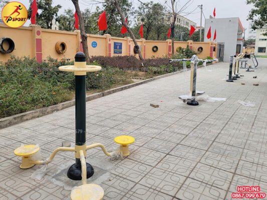 Lắp đặt thiết bị thể dục ngoài trời cho sân trường học tại Nam Định