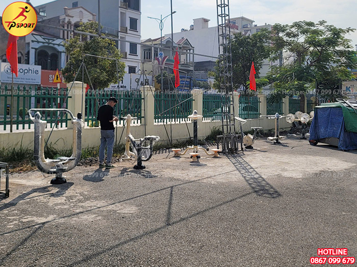 Công trình lắp đặt thiết bị tập thể dục ngoài trời cho sân nhà văn hoá tại Ninh Bình